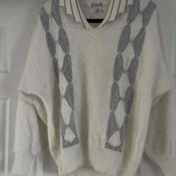 Venesha sweater angora Size S-M - Picture 5 of 5